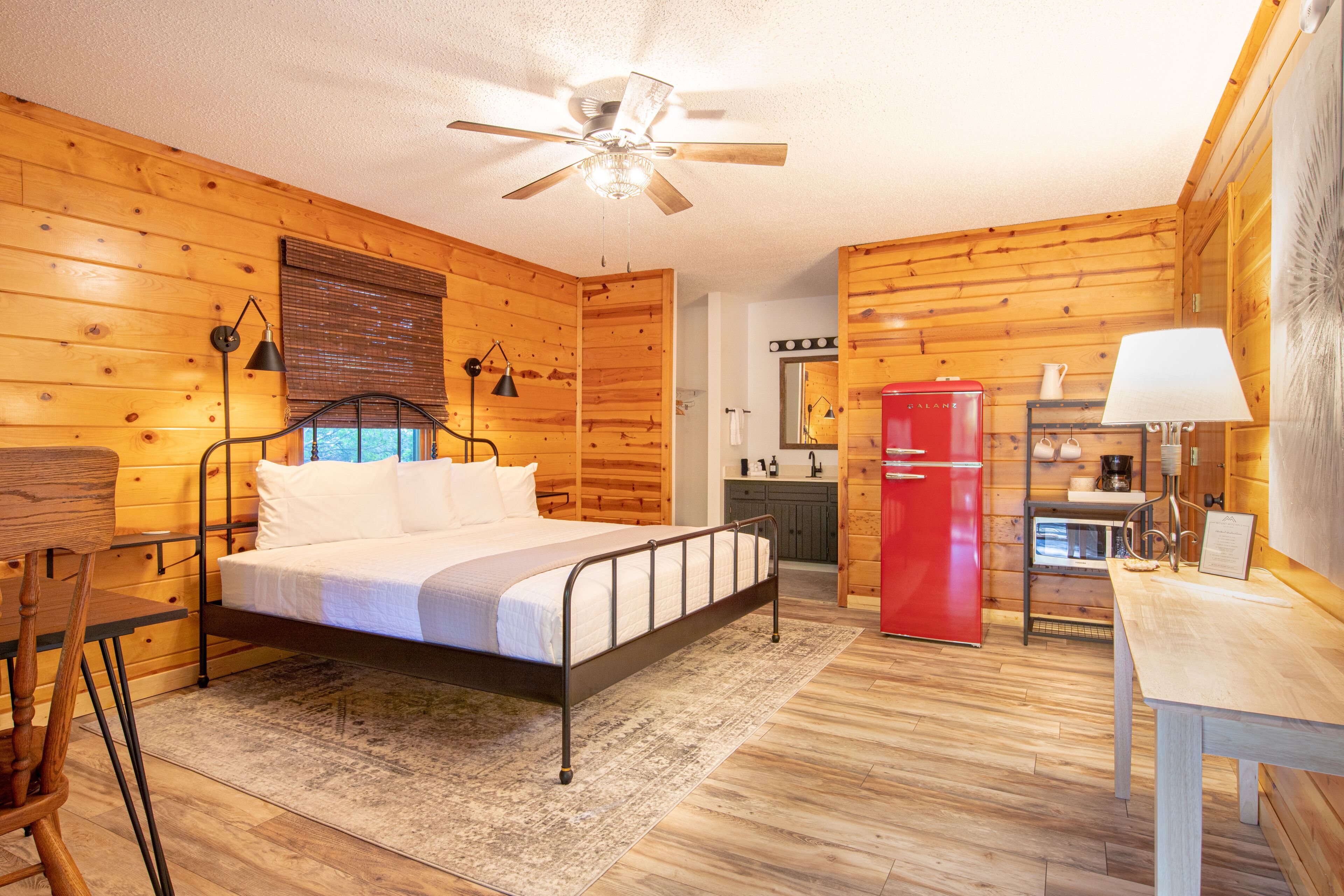 Mount Mitchell Eco Retreat