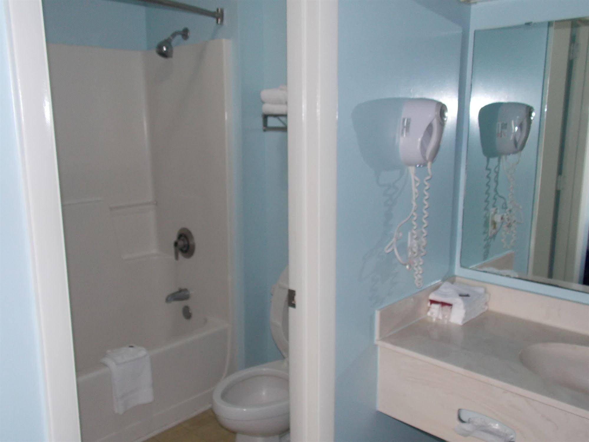 Days Inn by Wyndham Cape Carteret near Emerald Isle
