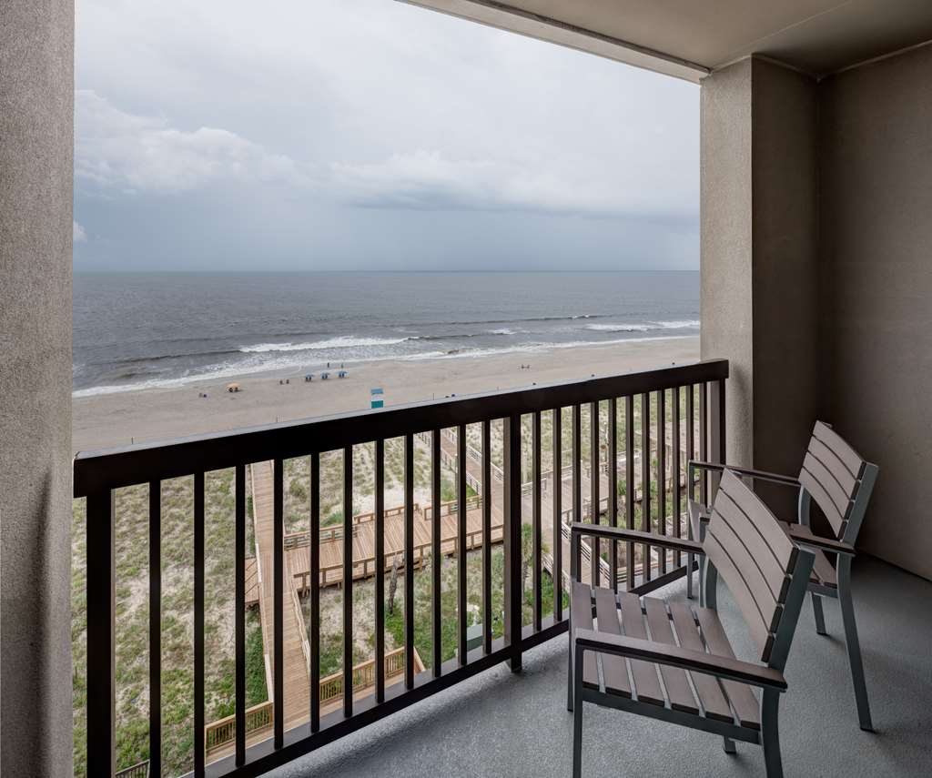 Hampton Inn & Suites Carolina Beach Oceanfront