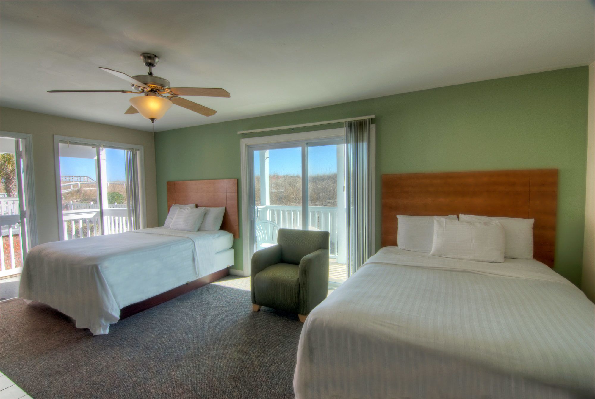 Surfside Motor Lodge