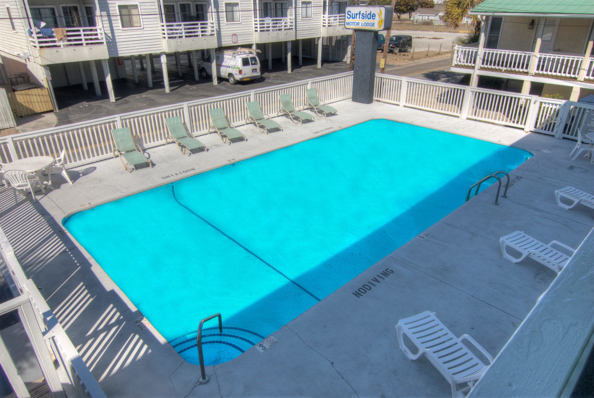 Surfside Motor Lodge