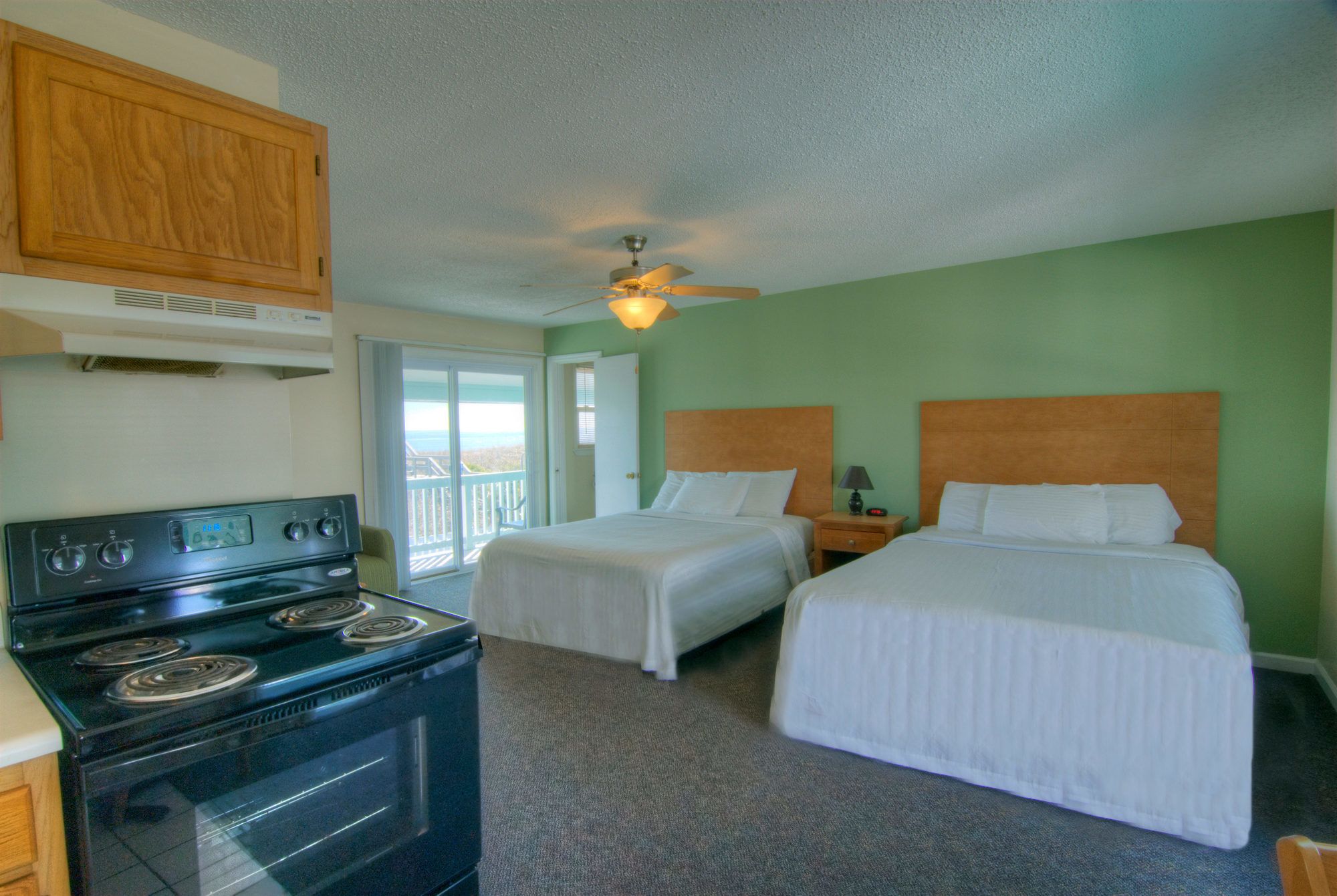 Surfside Motor Lodge