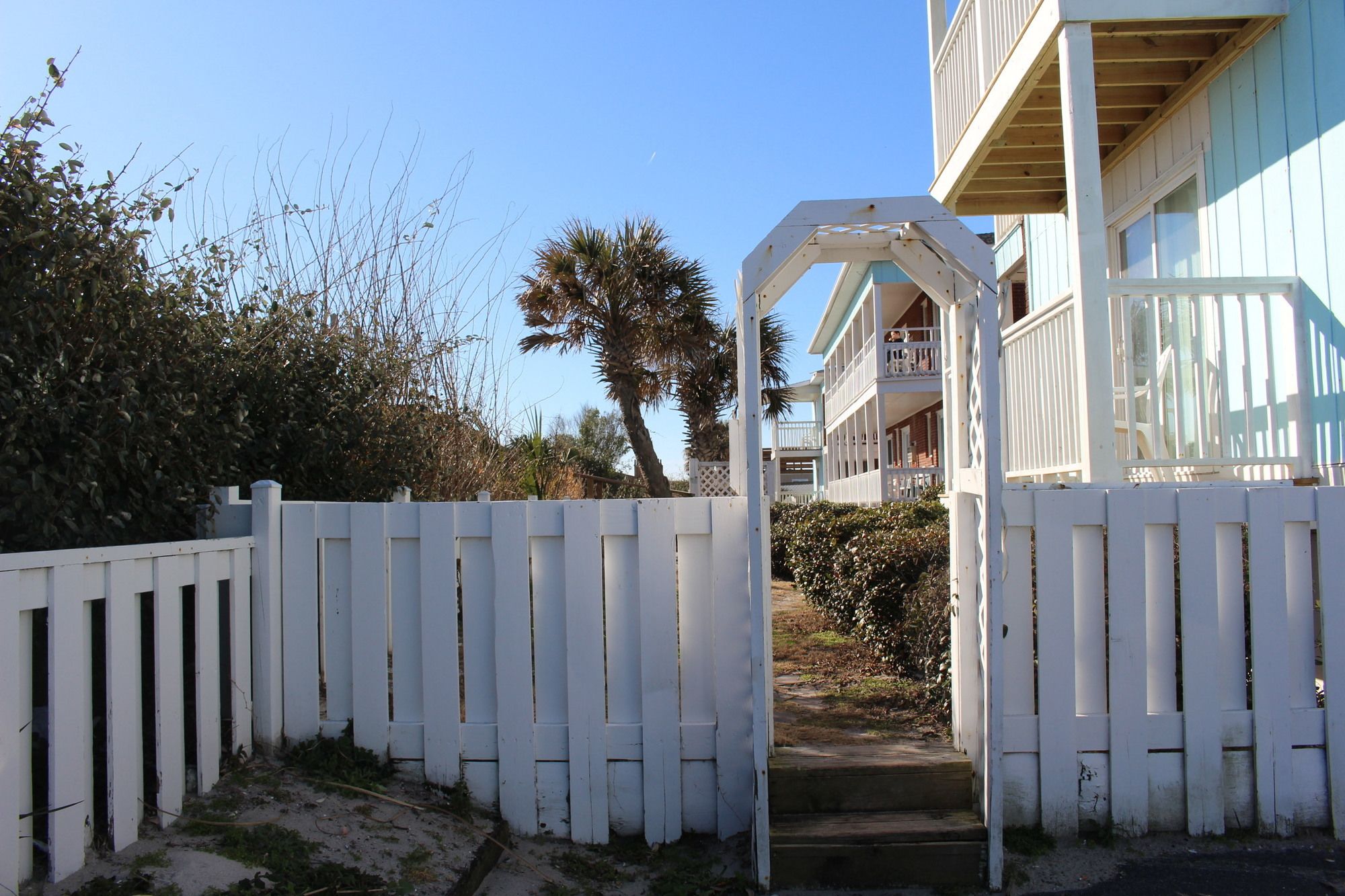 Surfside Motor Lodge