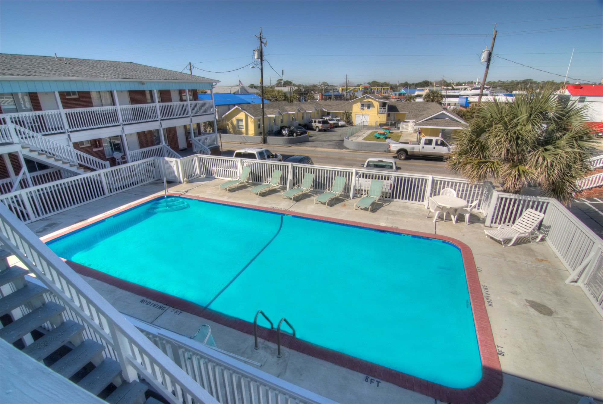 Surfside Motor Lodge