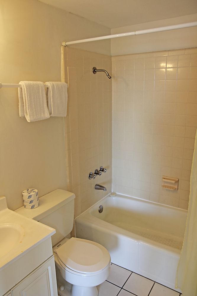 Surfside Motor Lodge