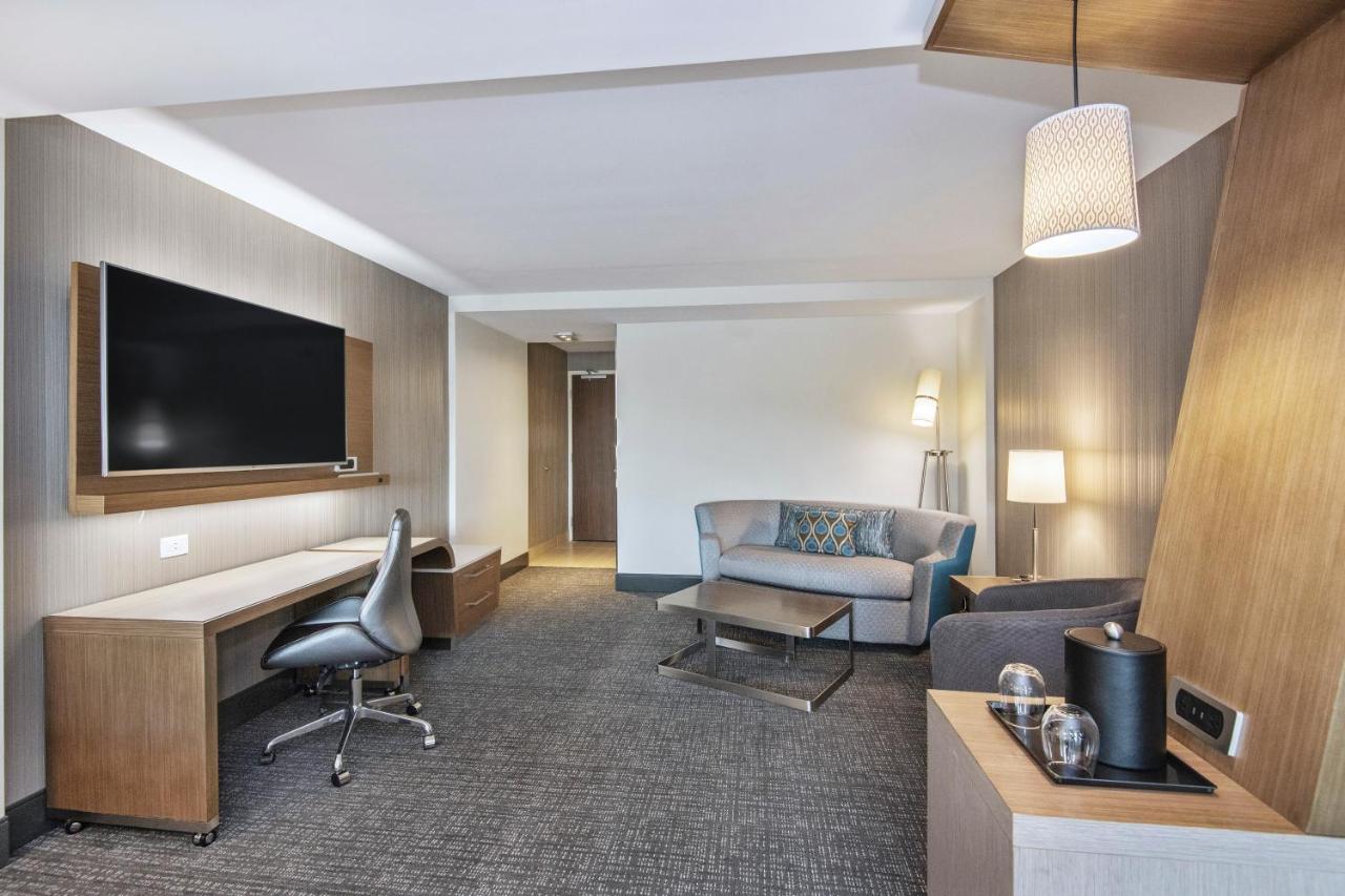 Courtyard Raleigh Cary Parkside Town Commons