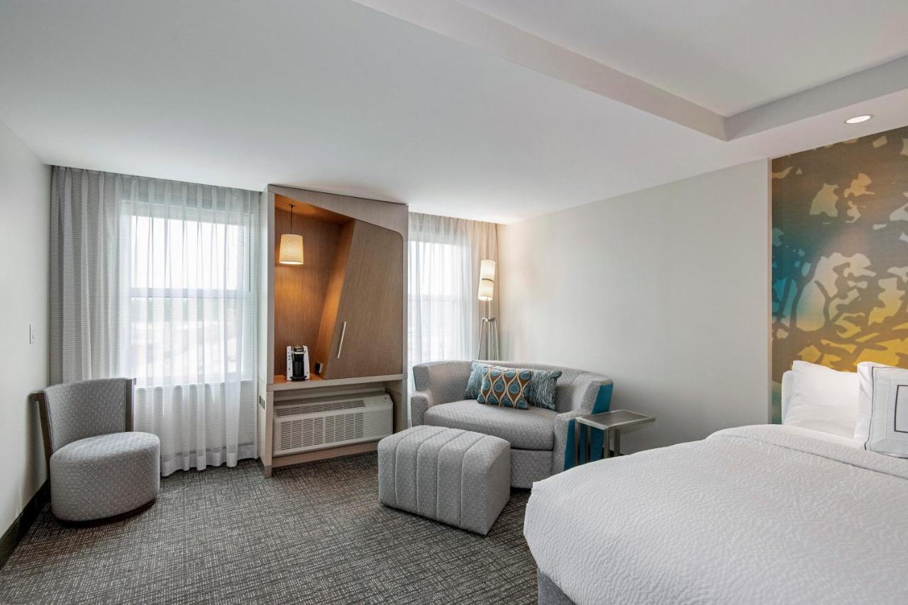 Courtyard Raleigh Cary Parkside Town Commons