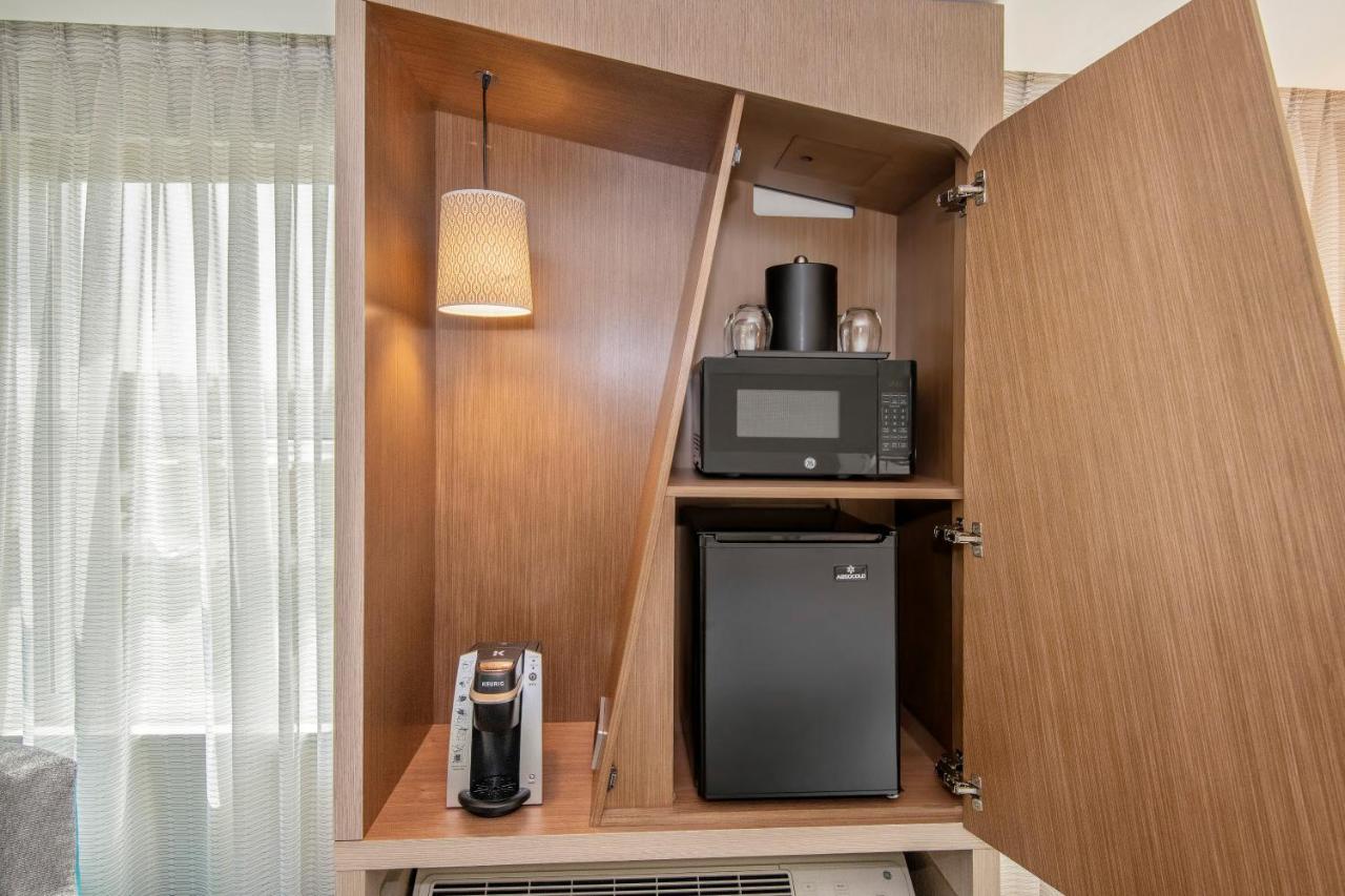 Courtyard Raleigh Cary Parkside Town Commons