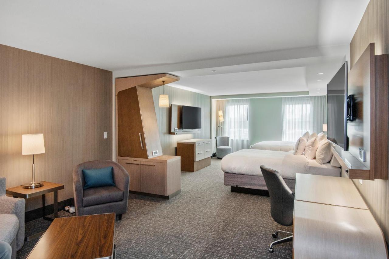 Courtyard Raleigh Cary Parkside Town Commons