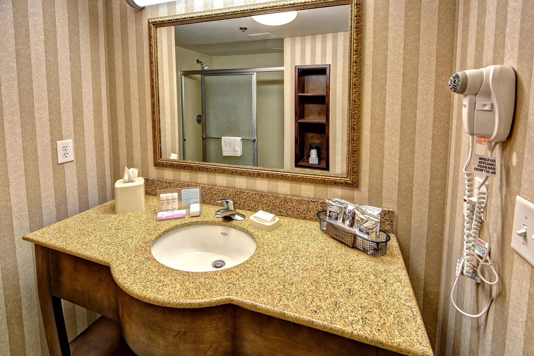 Hampton Inn & Suites Cashiers-Sapphire Valley