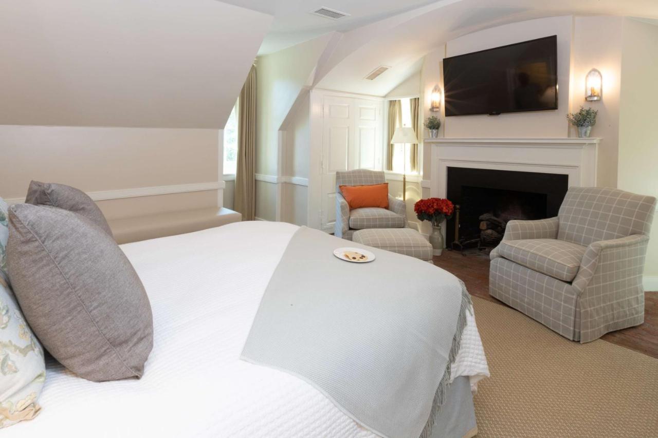 Rizzo Center - Destination by Hyatt