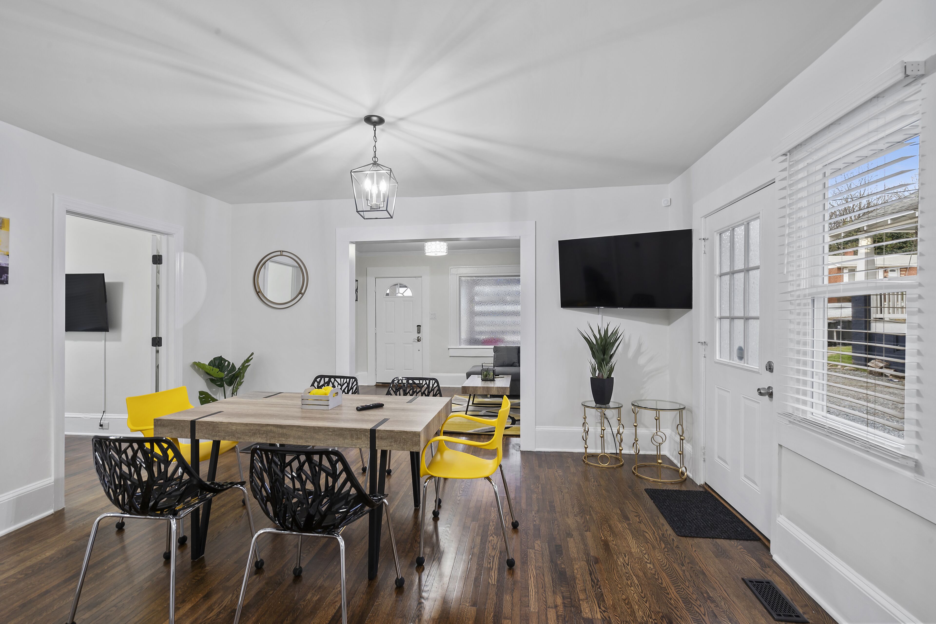 Charlotte Luxury Home Noda