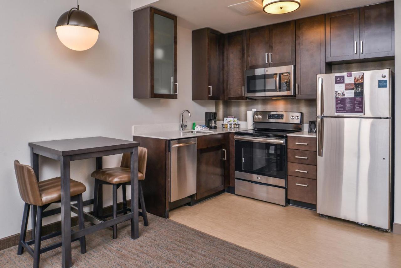 Courtyard Charlotte Northlake