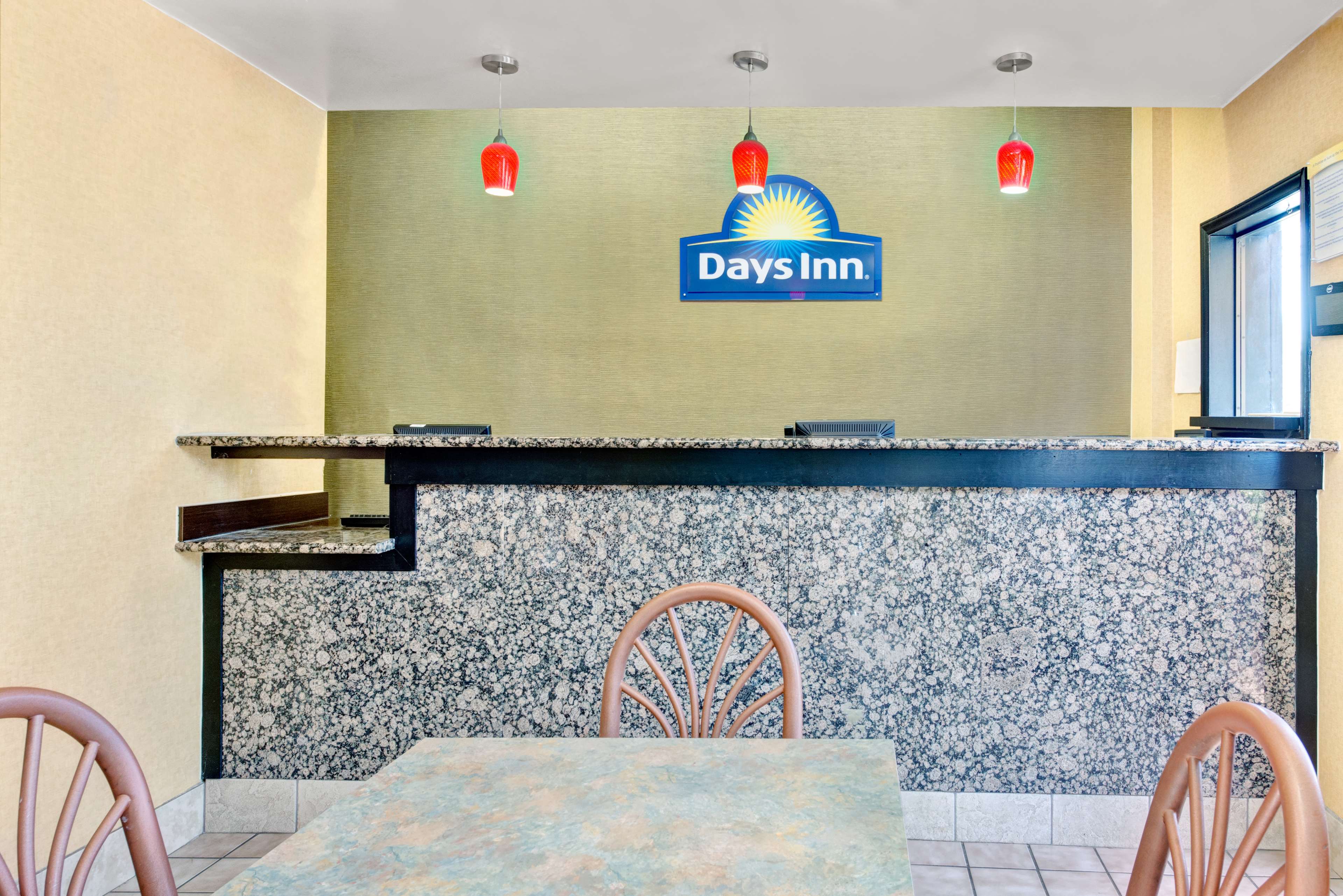 Days Inn by Wyndham Charlotte Northlake