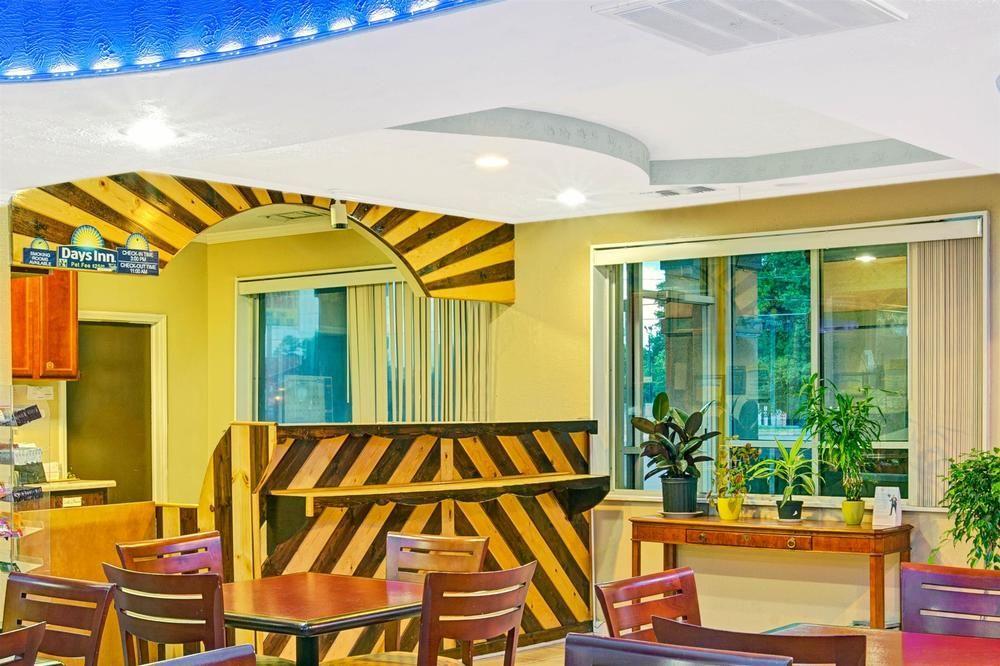 Charlotte Speedway Inn and Suites