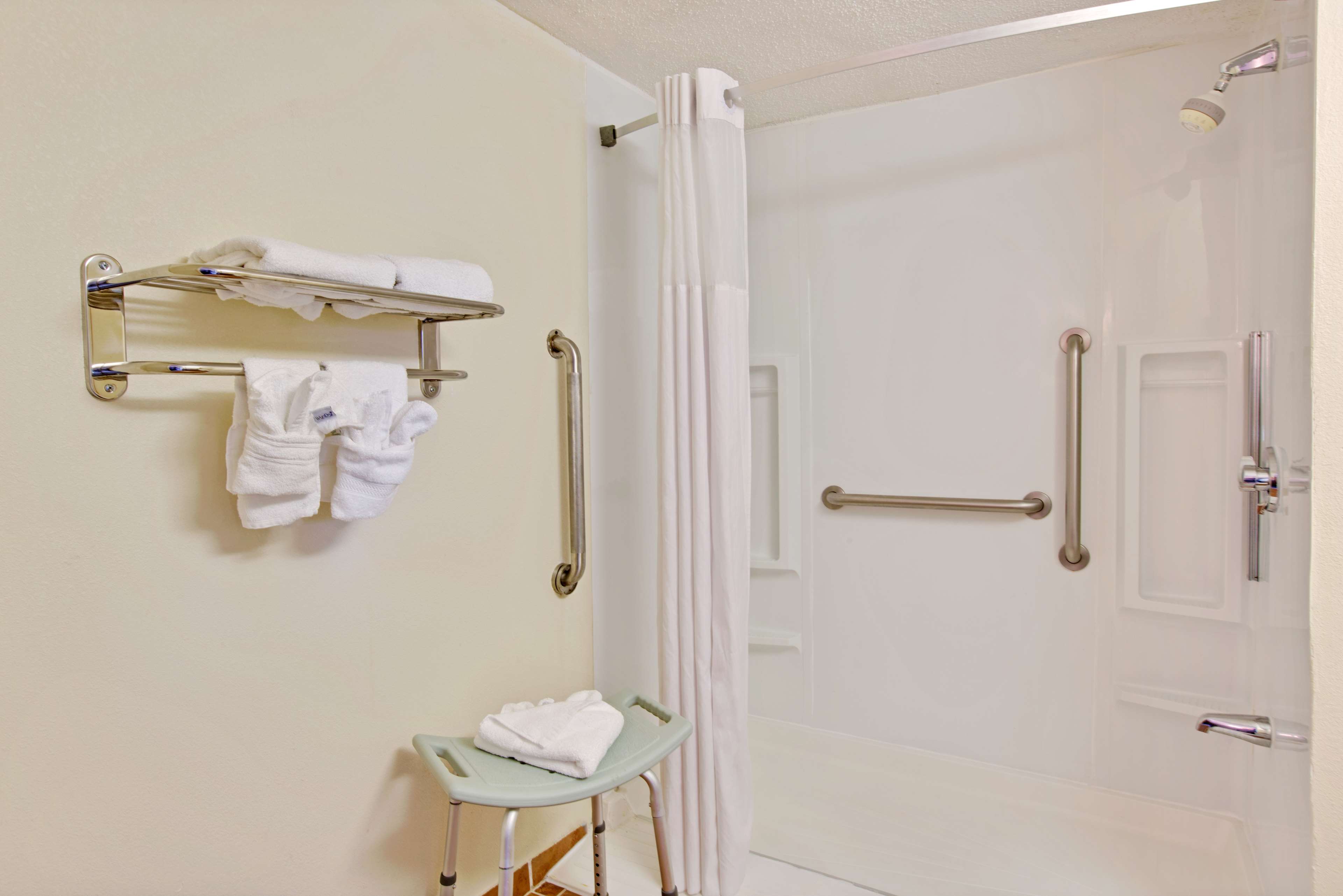 Days Inn by Wyndham Charlotte/Woodlawn Near Carowinds