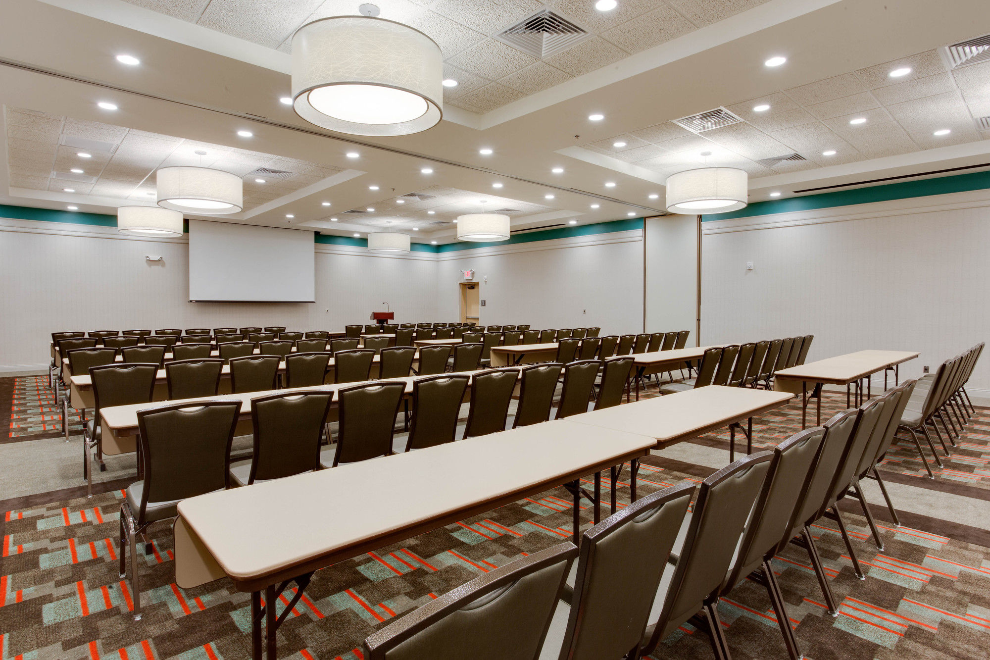 Drury Inn & Suites Charlotte Arrowood