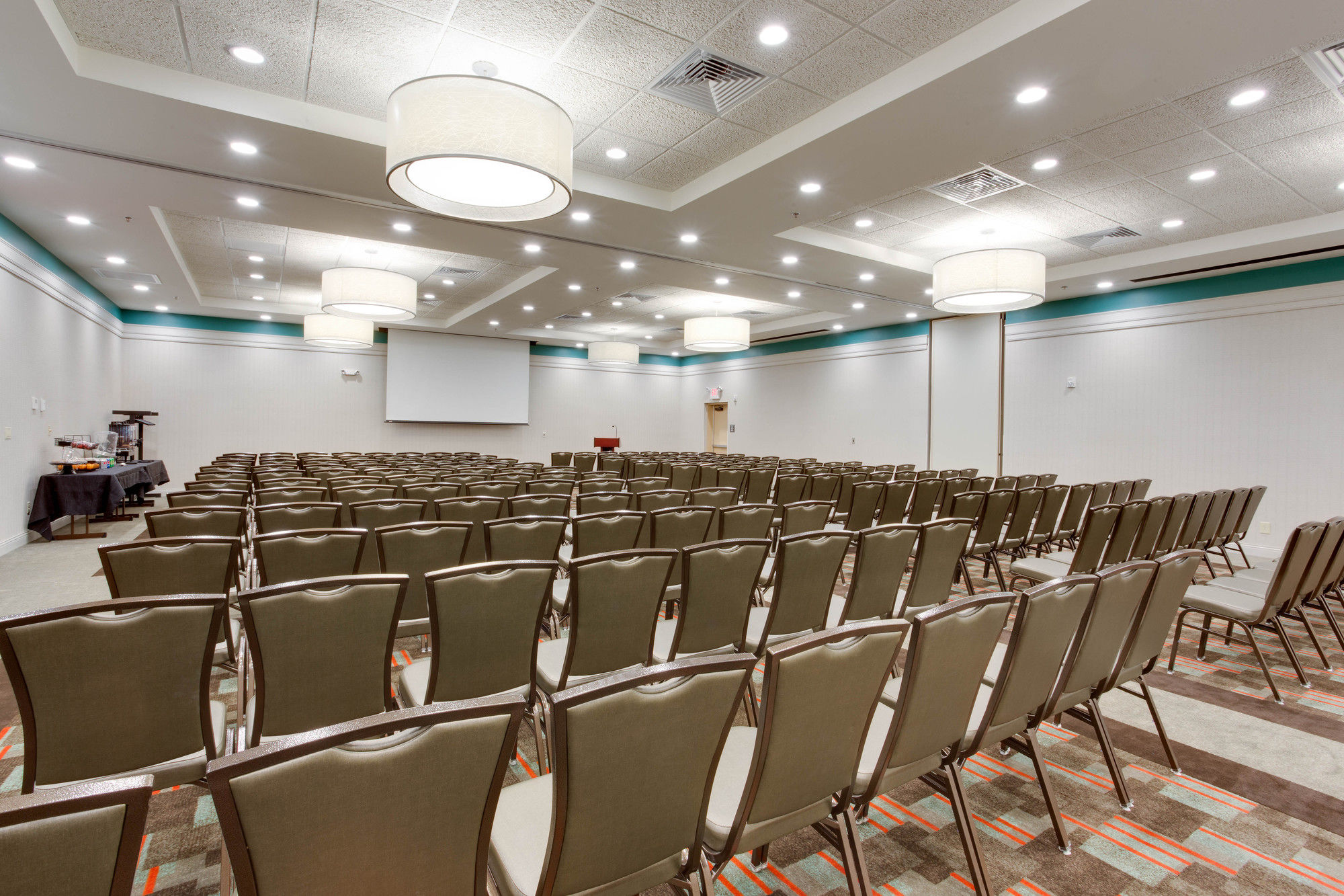 Drury Inn & Suites Charlotte Arrowood