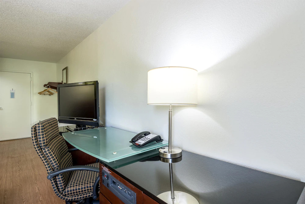 Econo Lodge Airport near Billy Graham Parkway