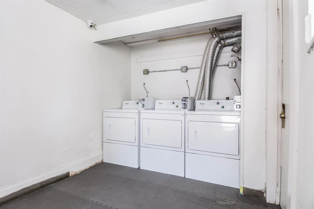 Econo Lodge Airport near Billy Graham Parkway