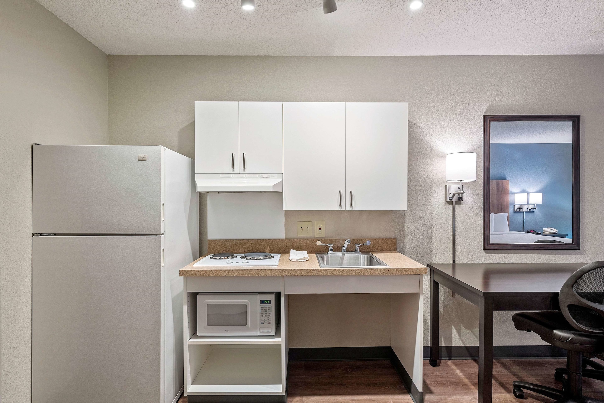 Extended Stay America Select Suites Charlotte Airport