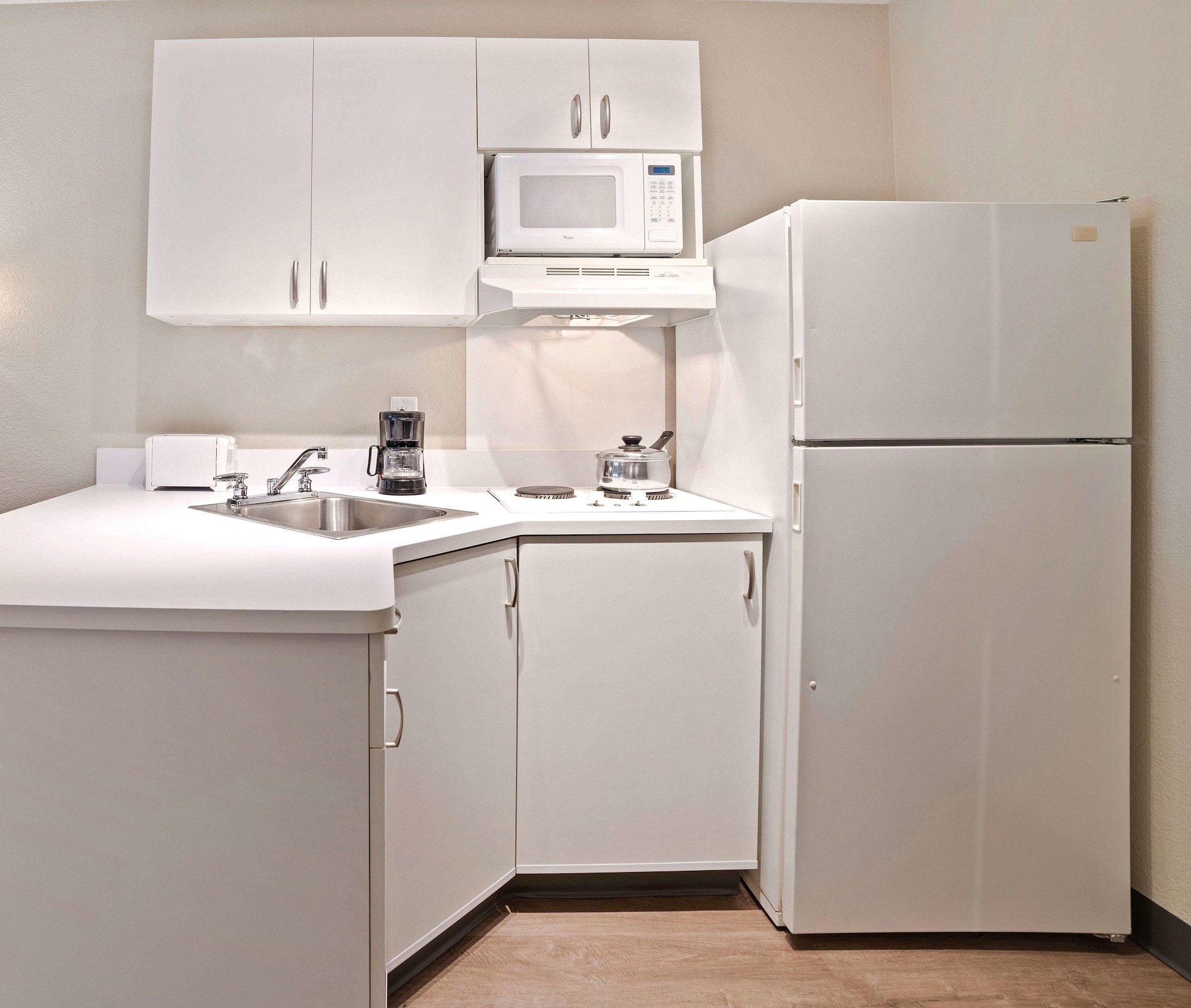 Extended Stay America Select Suites Charlotte Airport