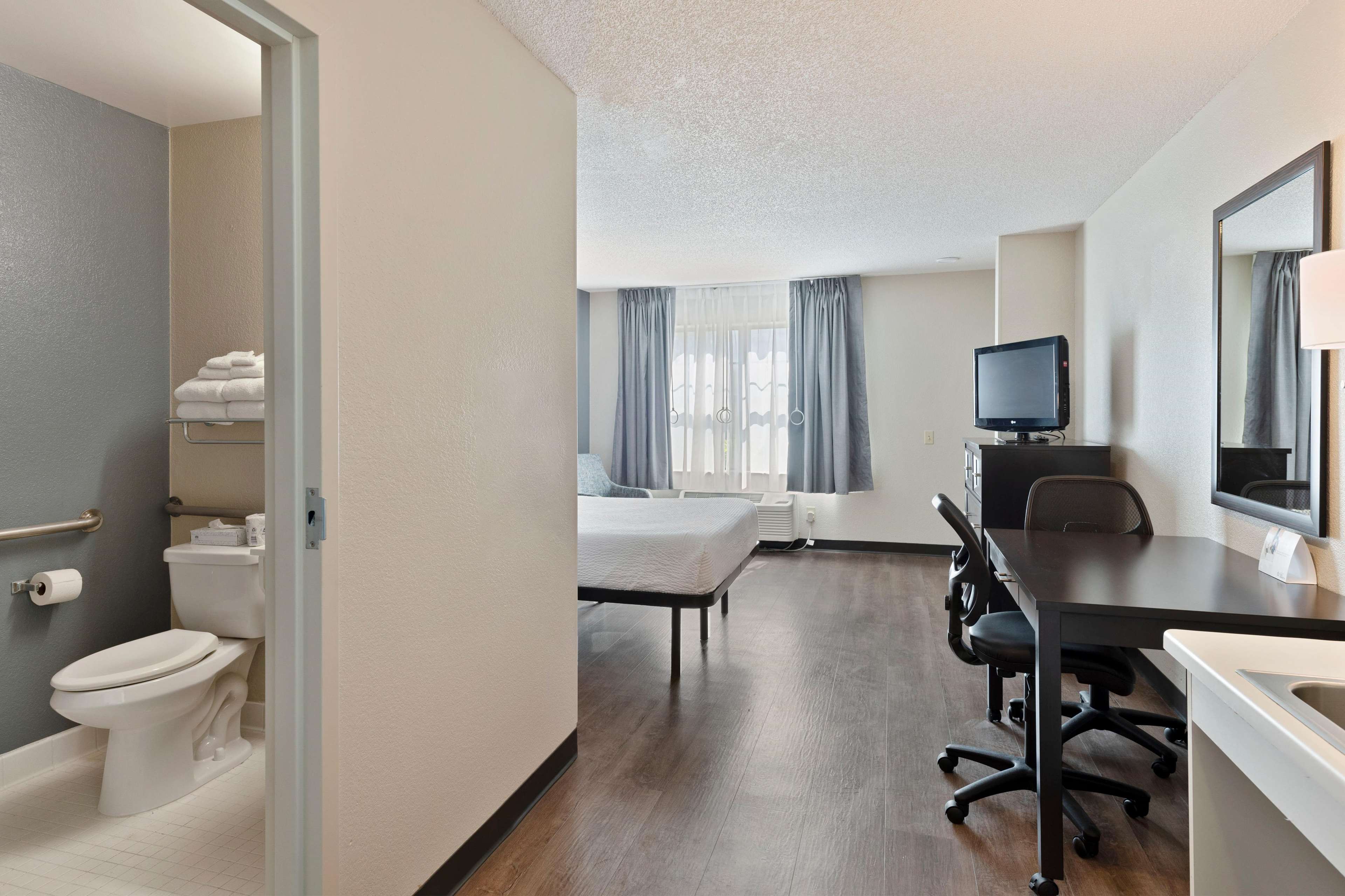 Extended Stay America Charlotte Tyvola Rd.