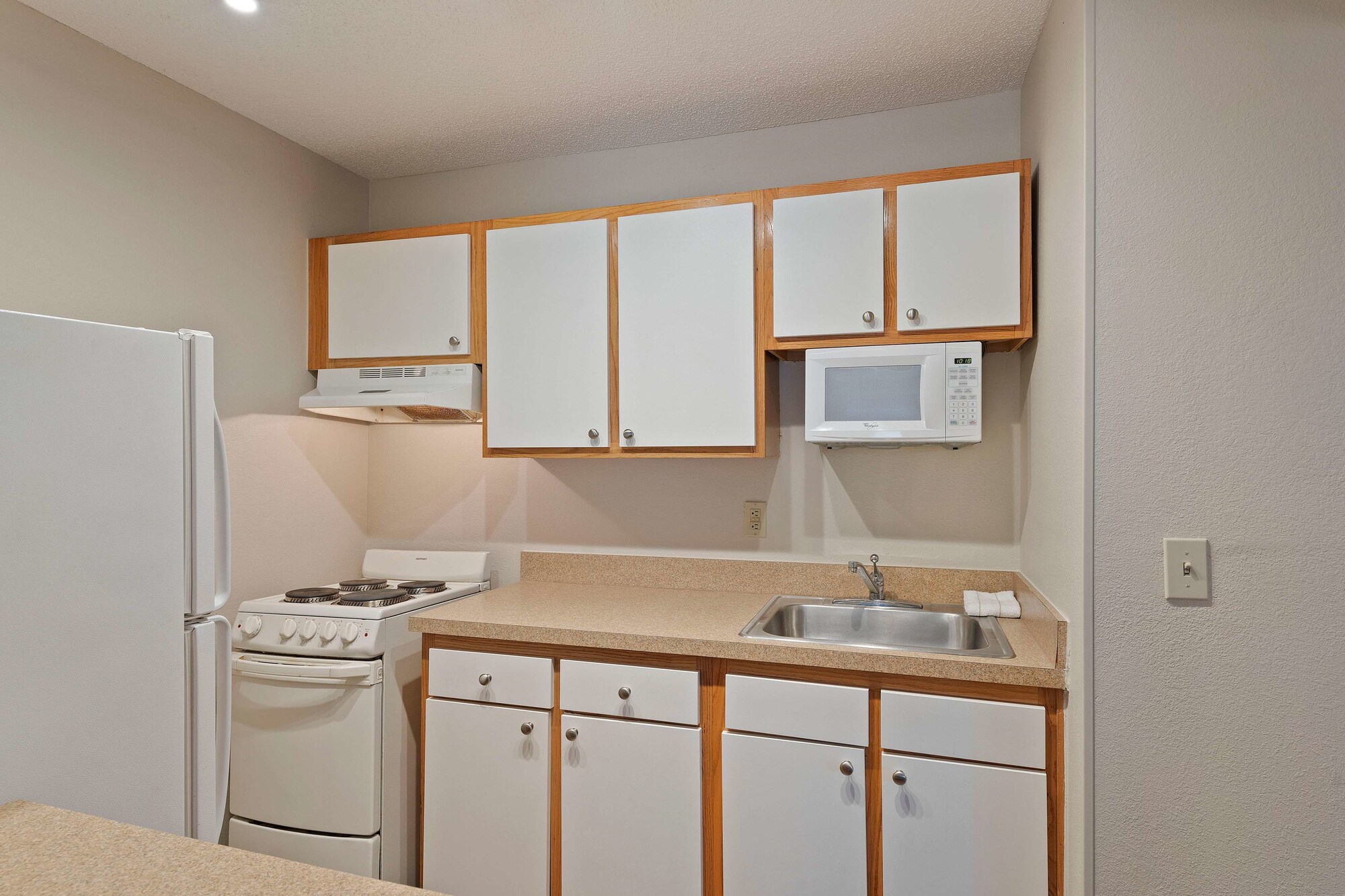 Extended Stay America Charlotte University Place E. McCullough Dr.