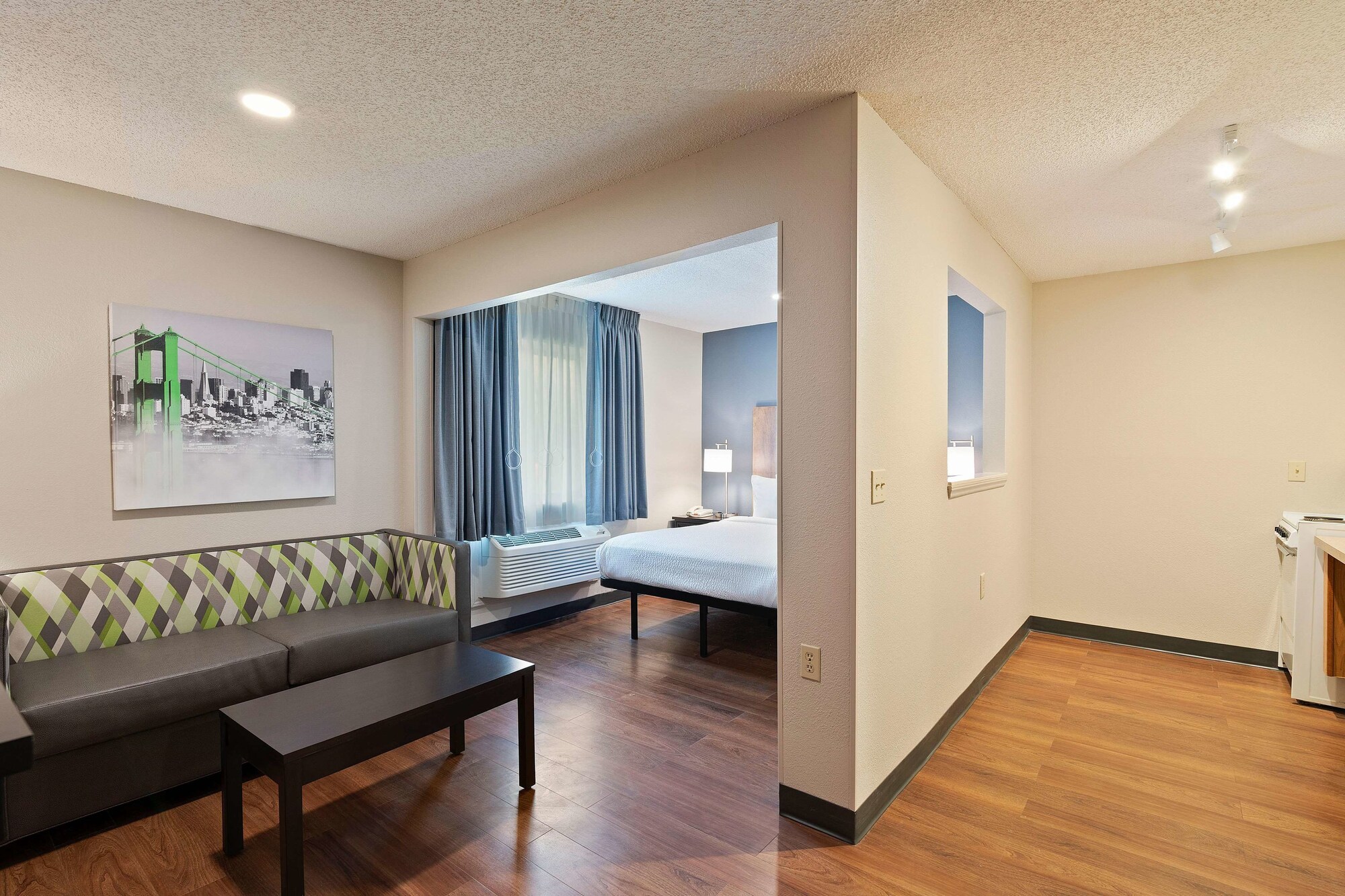 Extended Stay America Charlotte University Place E. McCullough Dr.