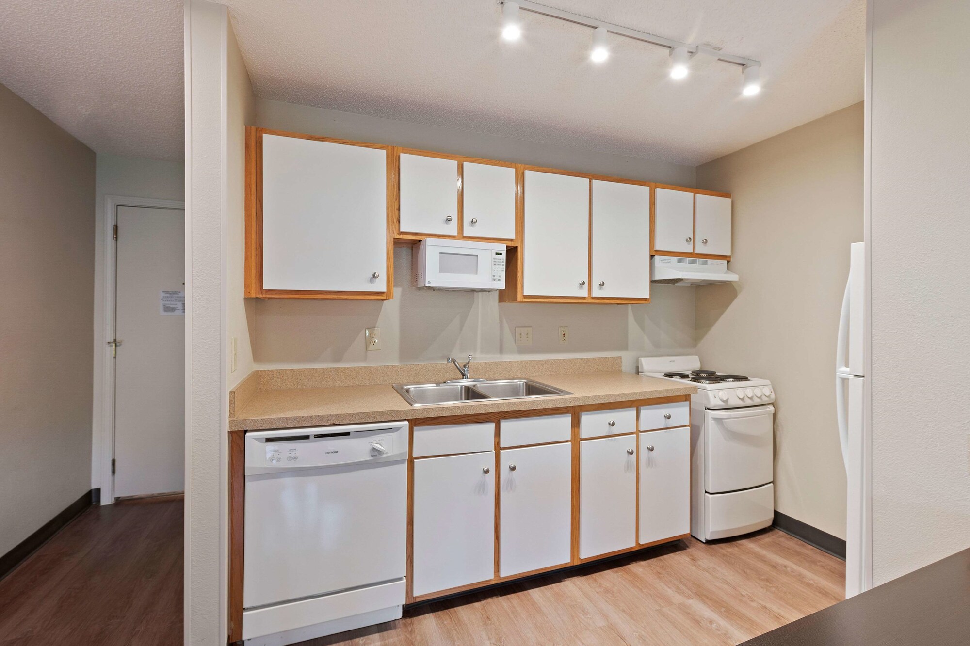 Extended Stay America Charlotte University Place E. McCullough Dr.