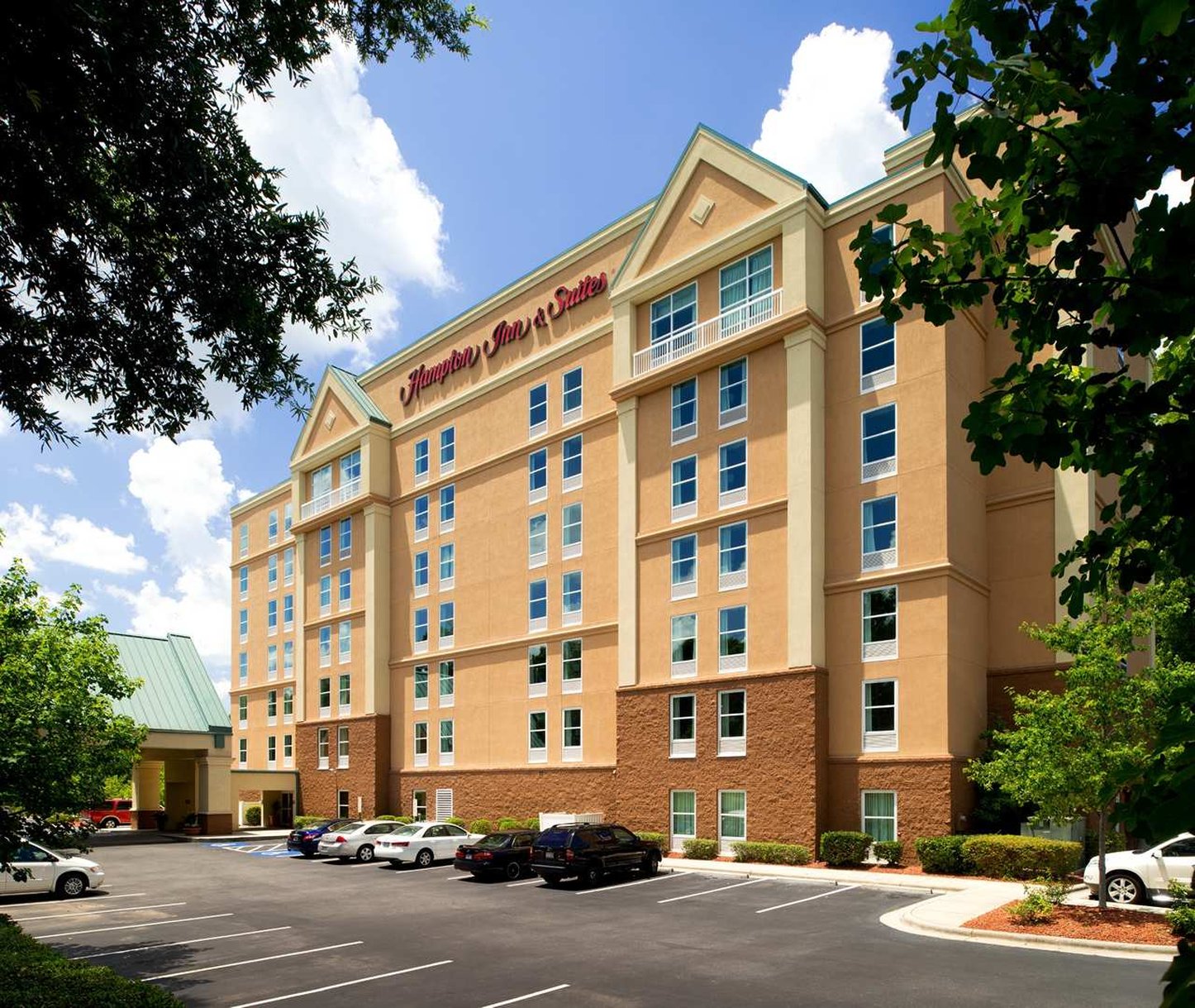 Hampton Inn & Suites Charlotte Arrowood
