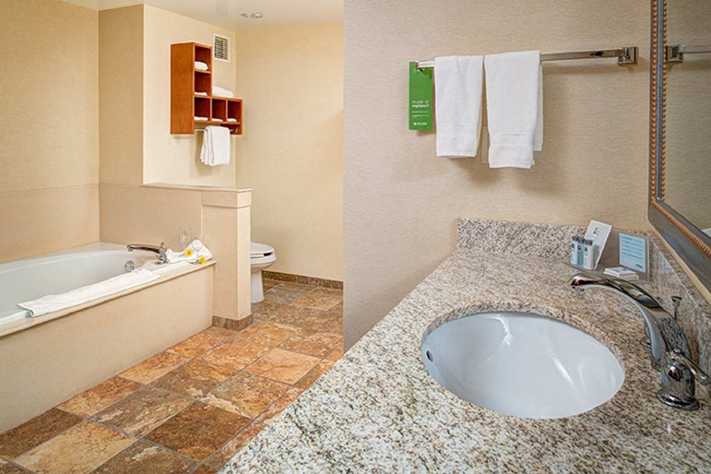 Hampton Inn & Suites Charlotte Arrowood