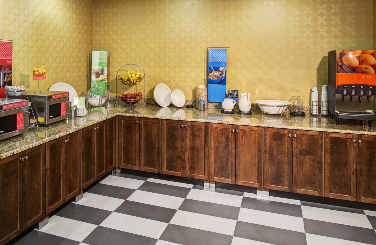 Hampton Inn & Suites Charlotte Arrowood