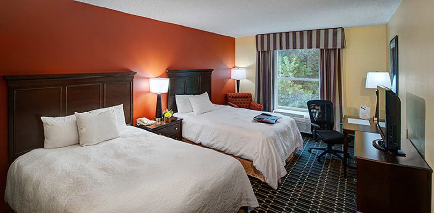 Hampton Inn & Suites Charlotte Arrowood