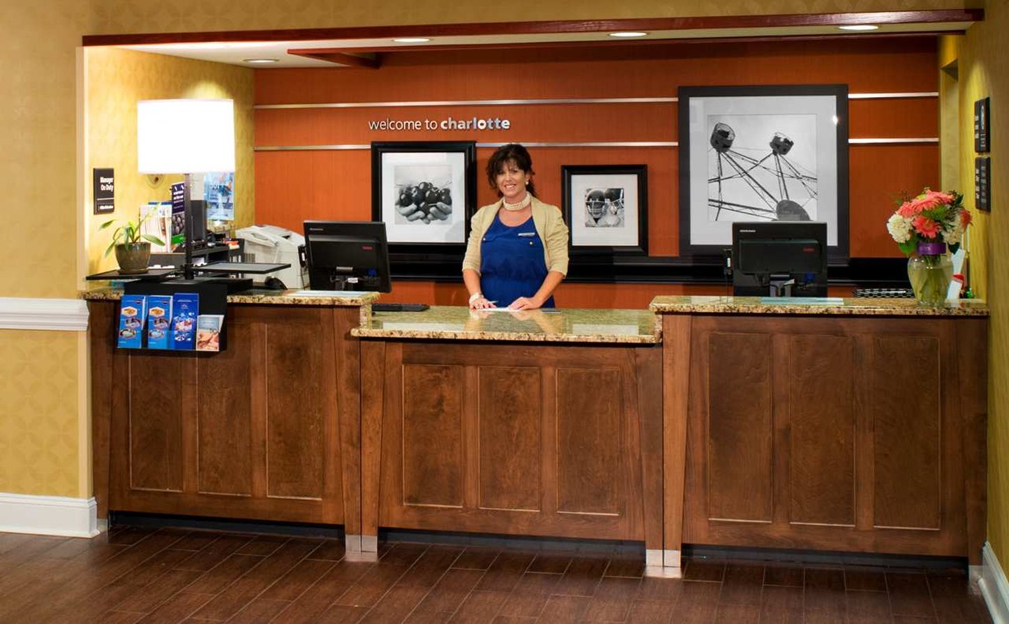 Hampton Inn & Suites Charlotte Arrowood