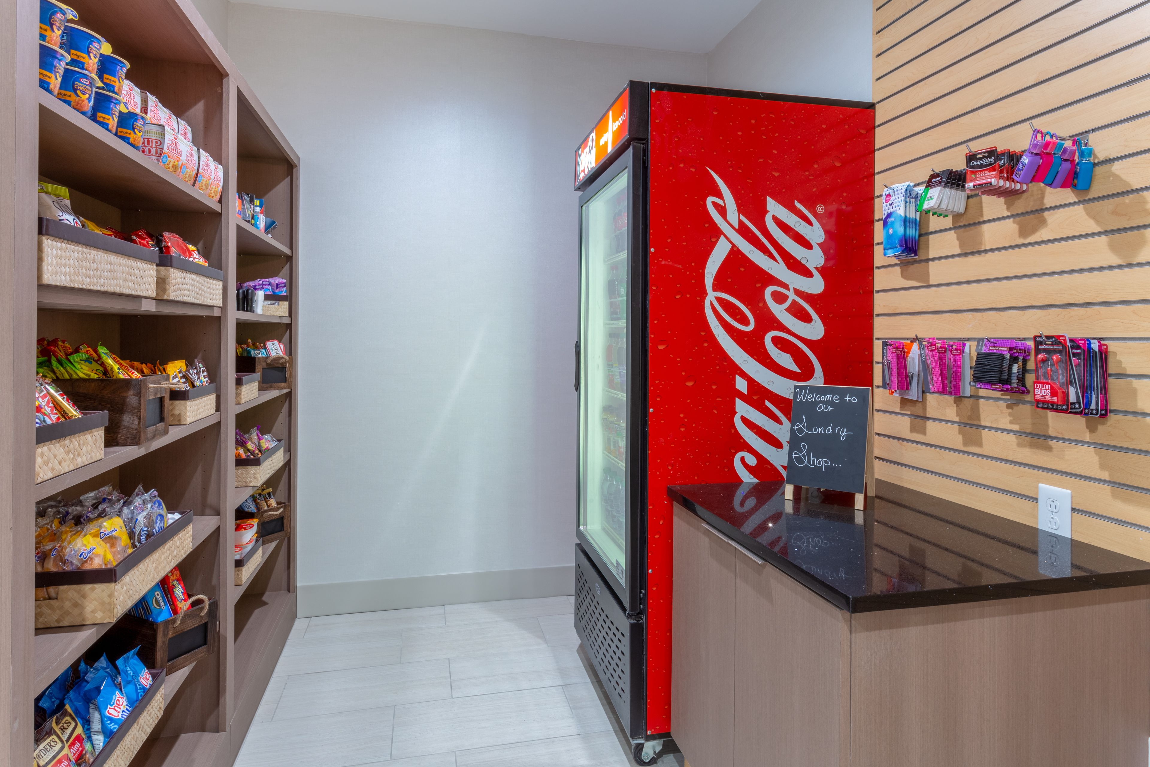 Holiday Inn Express & Suites Charlotte-Arrowood