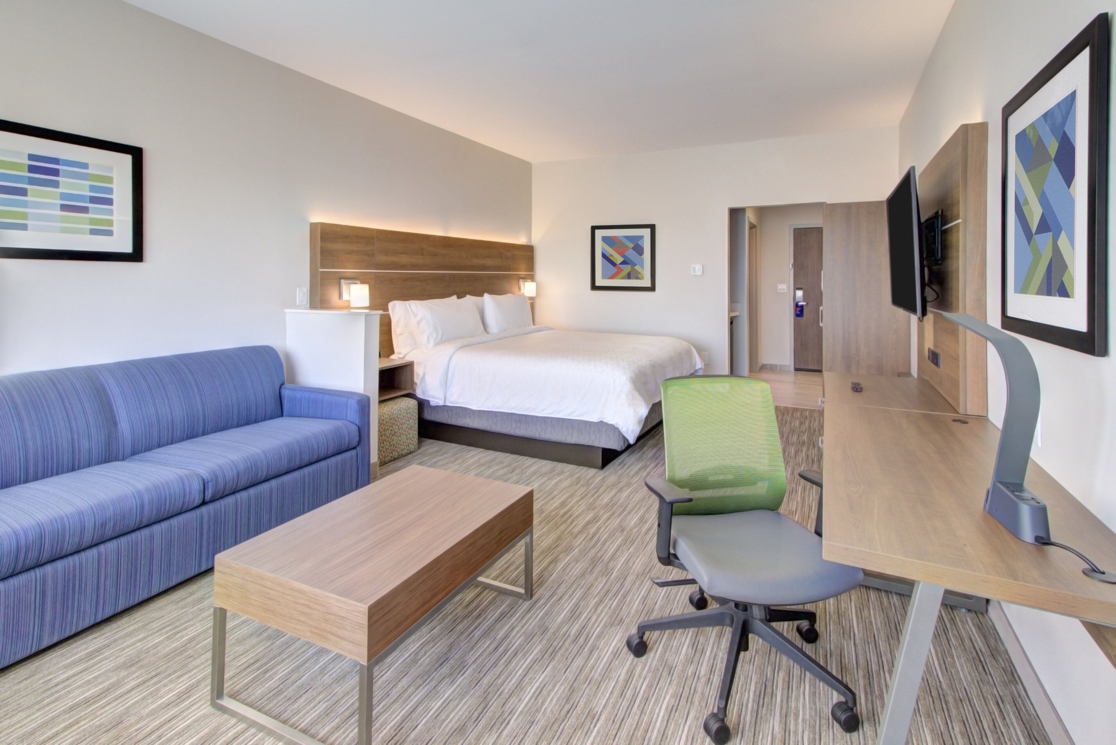 Holiday Inn Express & Suites Charlotte Southwest