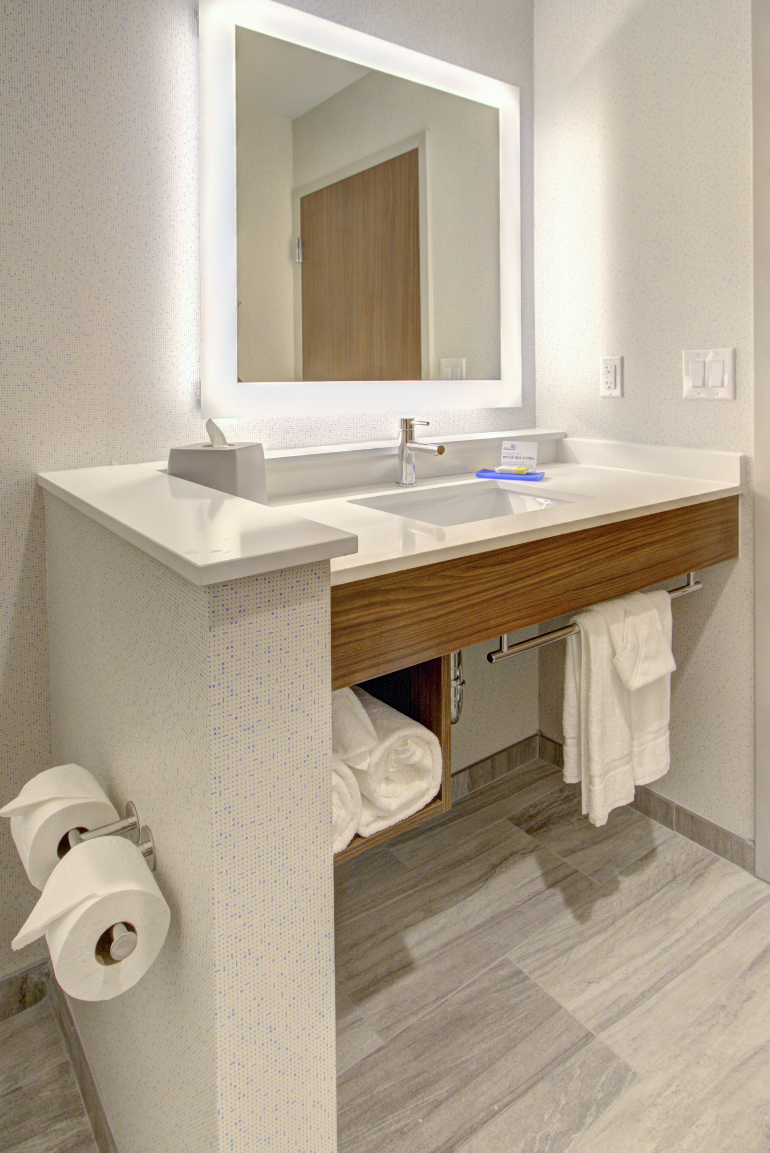 Holiday Inn Express & Suites Charlotte Southwest