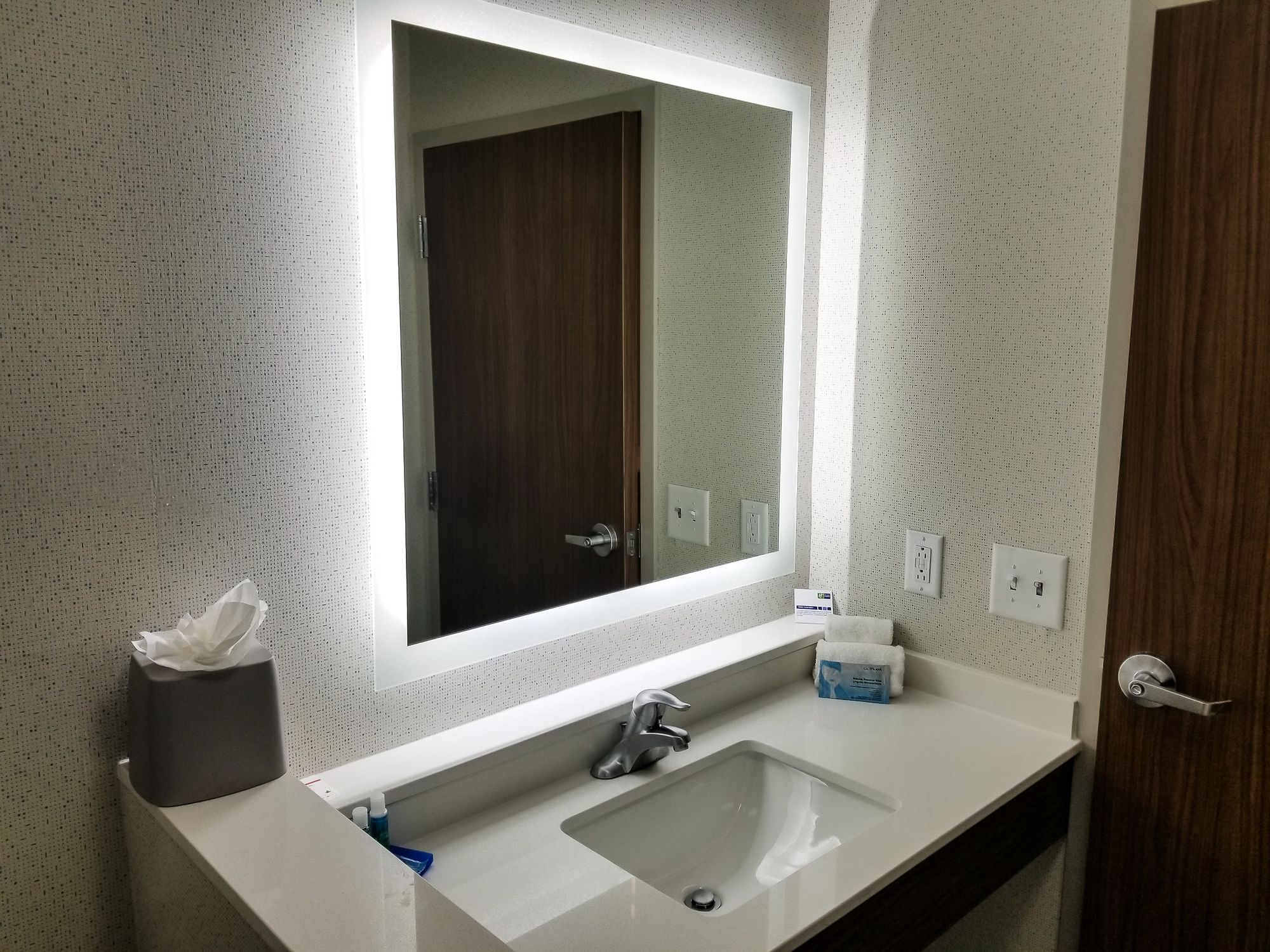 Holiday Inn Express & Suites University Research Park