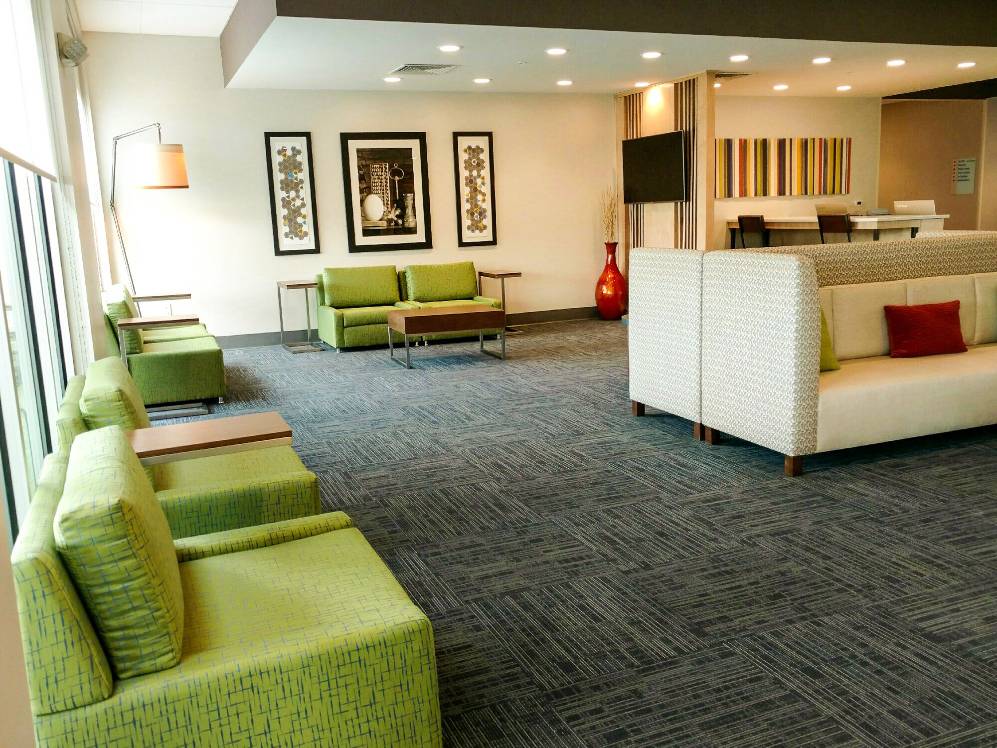 Holiday Inn Express & Suites University Research Park