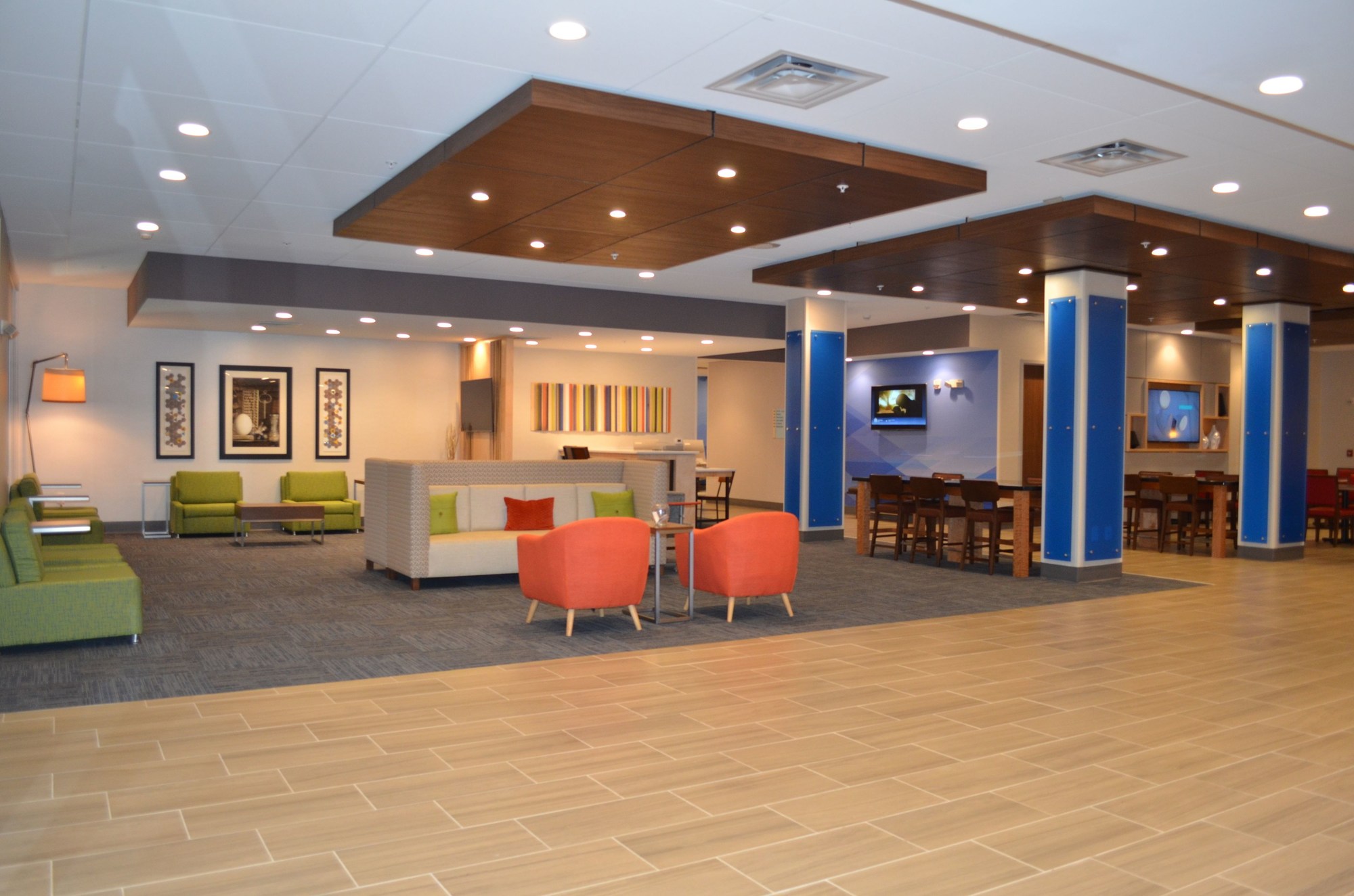 Holiday Inn Express & Suites University Research Park