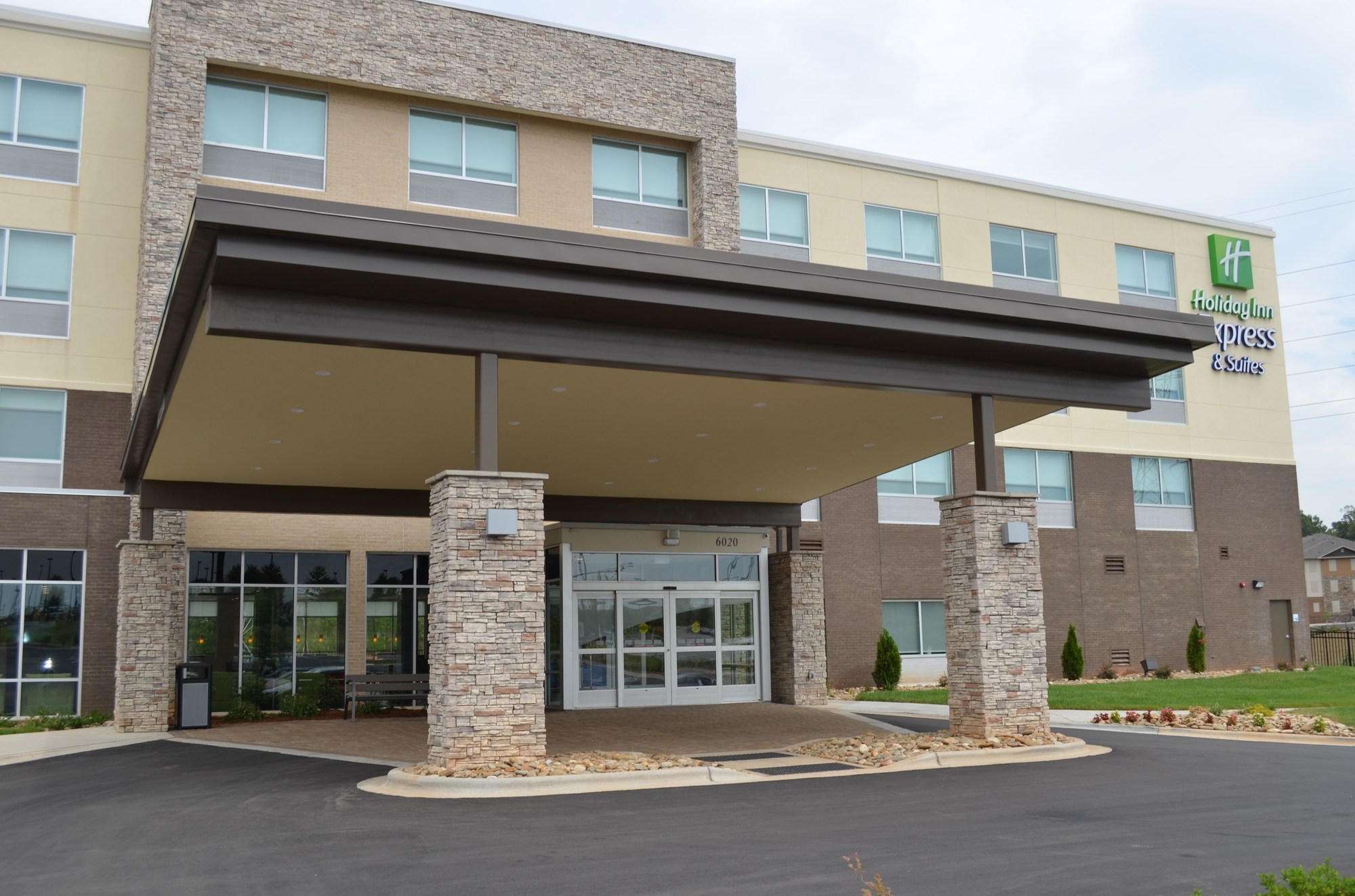 Holiday Inn Express & Suites University Research Park