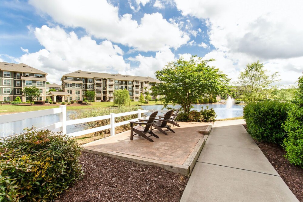 Kasa Charlotte Mallard Creek Apartments