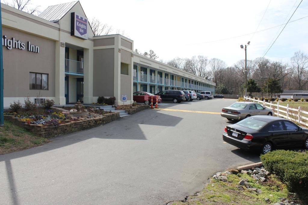 Econo Lodge Charlotte Airport Area