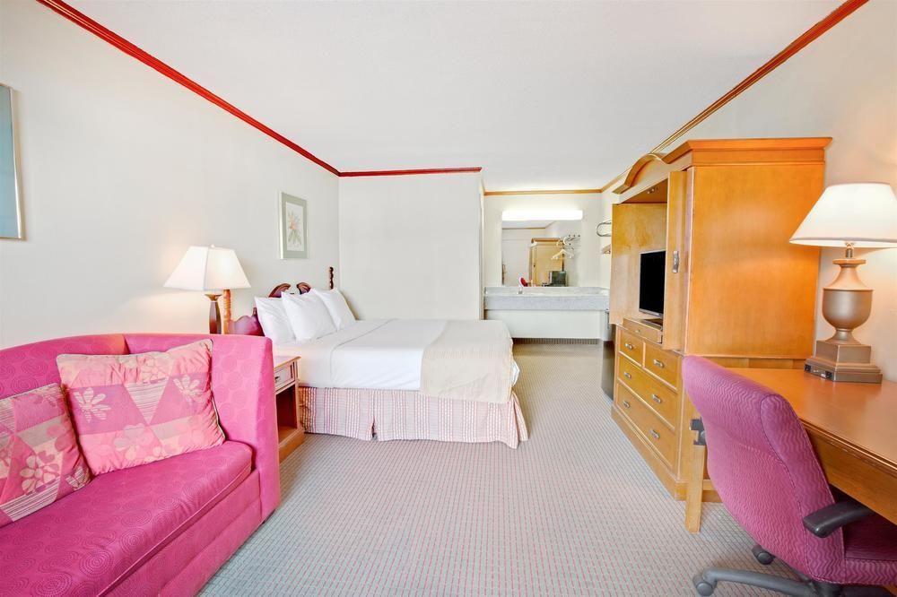 Econo Lodge Charlotte Airport Area