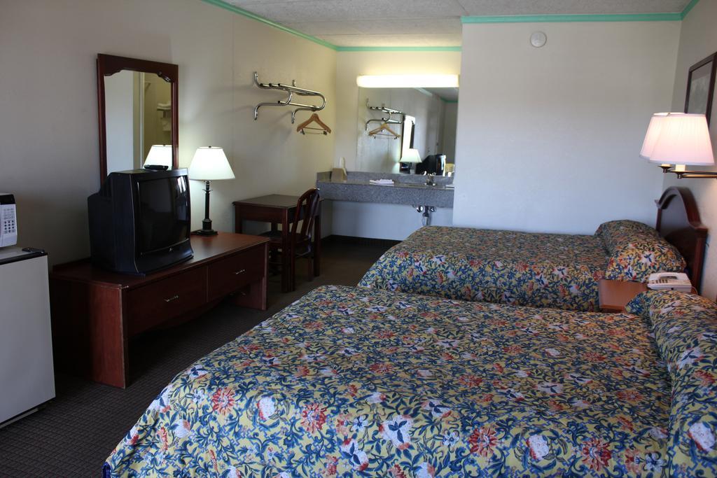 Econo Lodge Charlotte Airport Area
