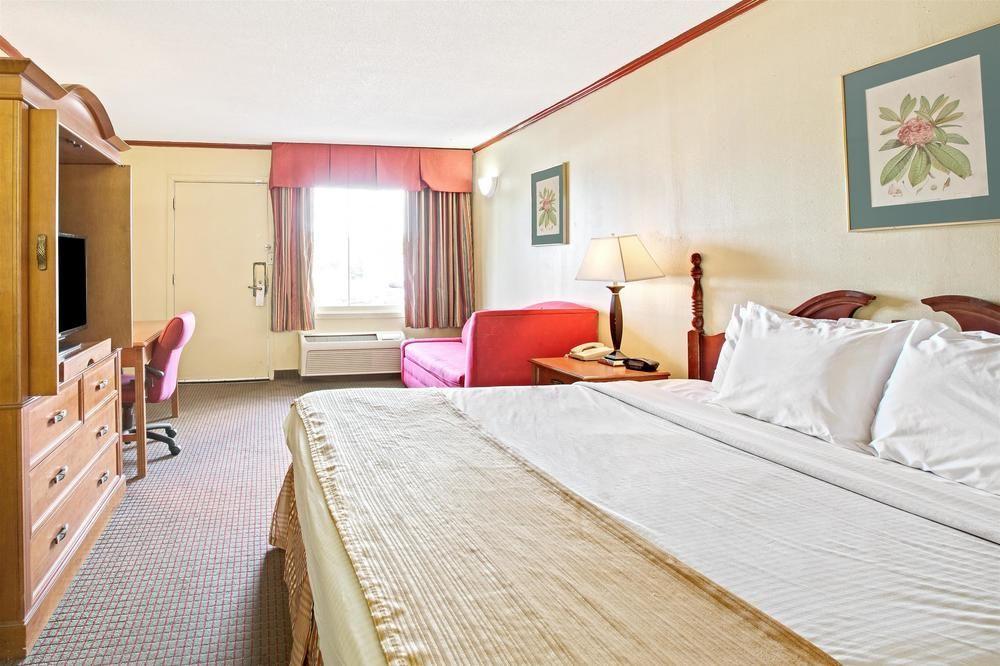 Econo Lodge Charlotte Airport Area