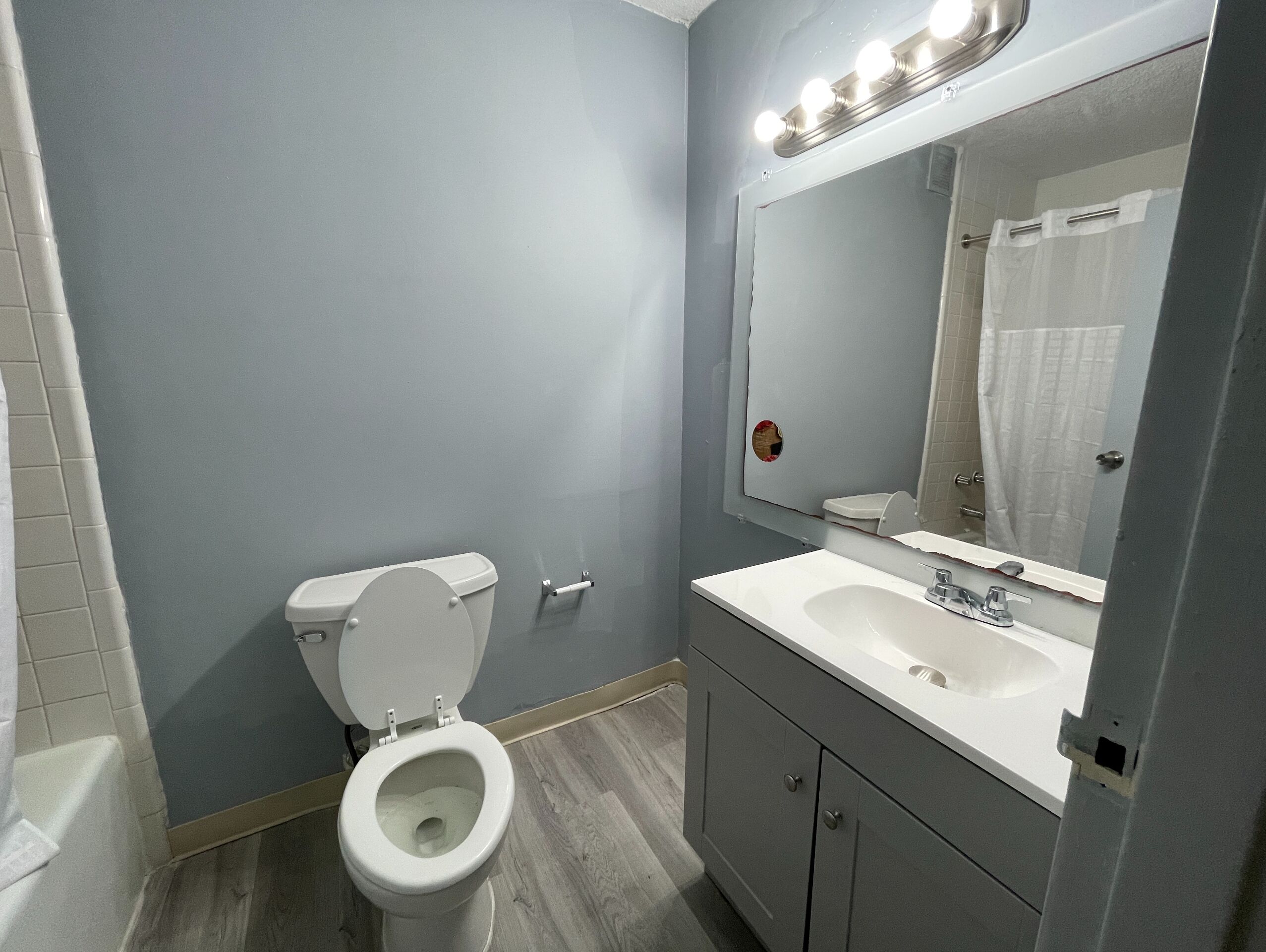 Lamplighter Inn By Oyo Charlotte Airport Area