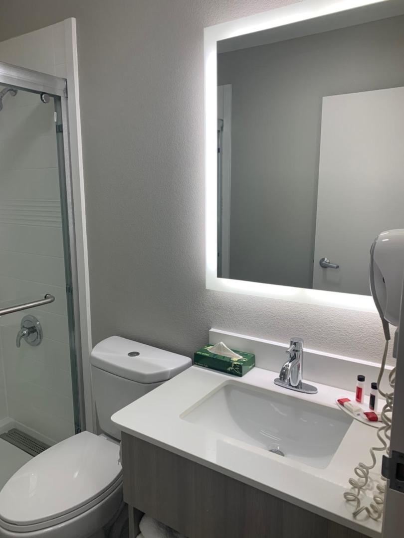 Microtel Inn & Suites by Wyndham Charlotte Airport