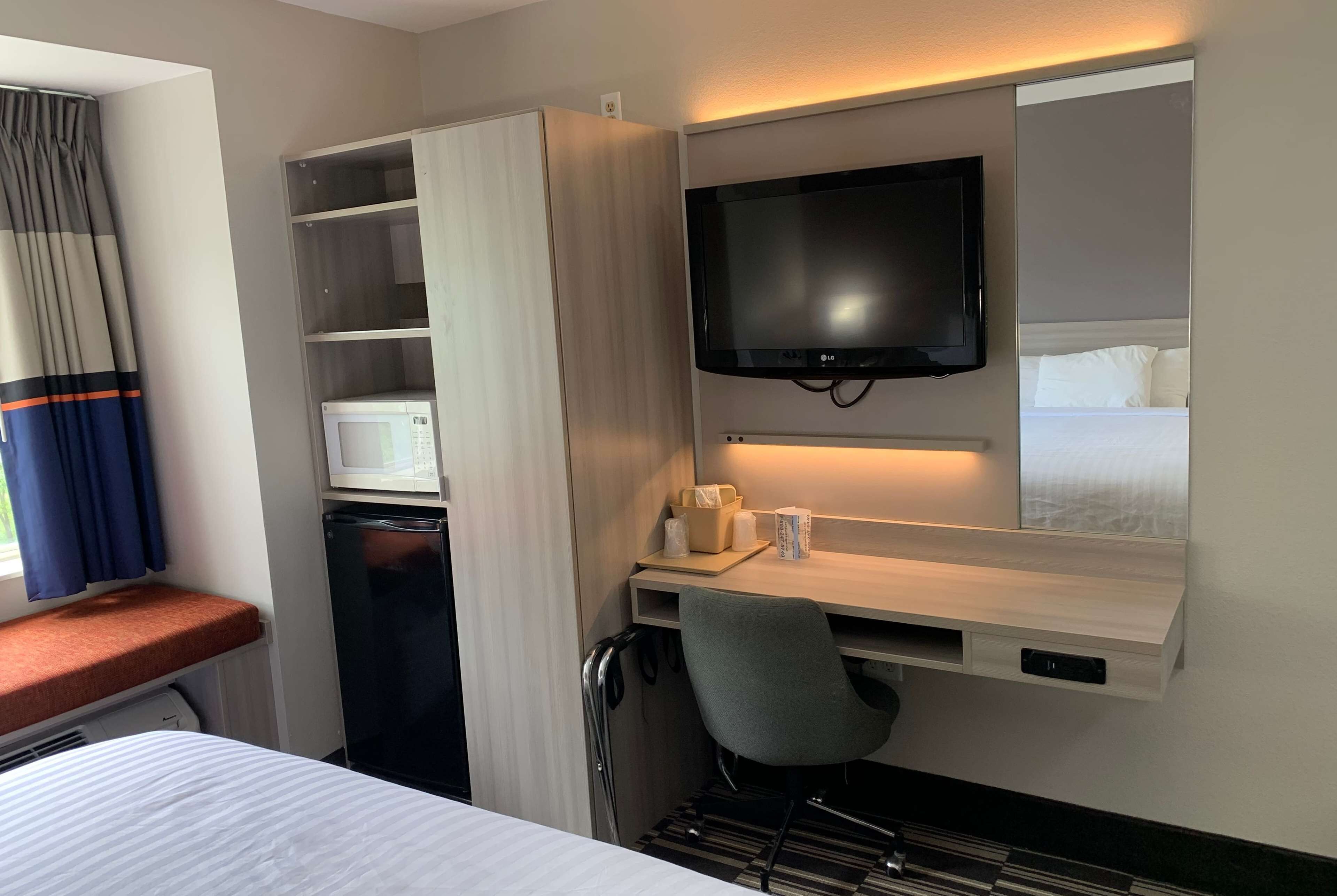 Microtel Inn & Suites by Wyndham Charlotte Airport